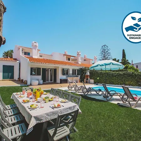 Villa In Albufeira Near Praia D'Oura Beach Vila
