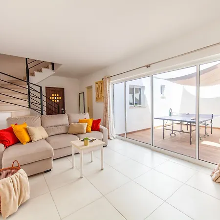 Vila Villa In Albufeira Near Praia D'Oura Beach *